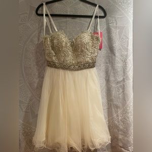 NWT Jovani Dress